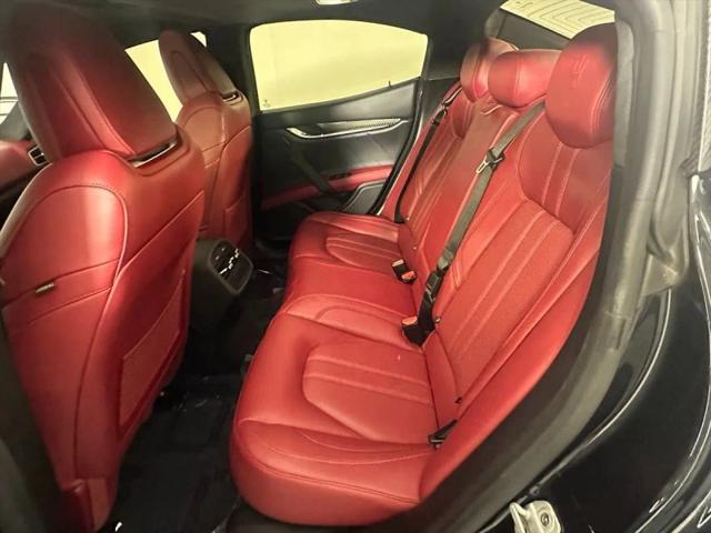 2023 Maserati Ghibli Modena Q4