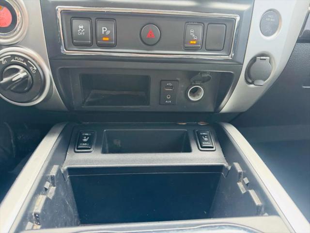 2017 Nissan Titan SV