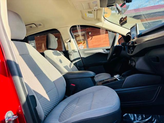 2020 Ford Escape SE
