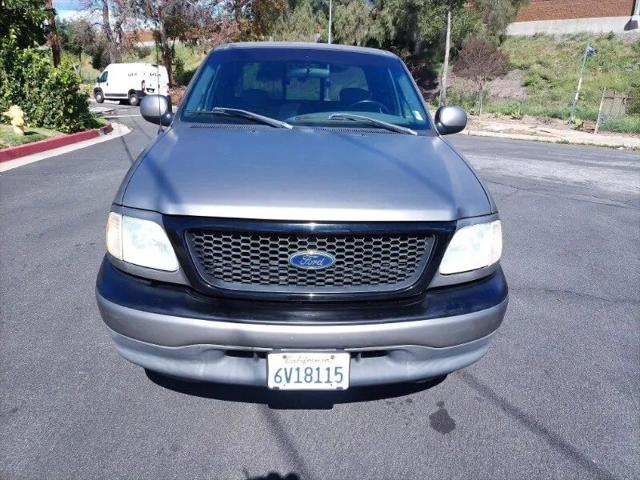 2002 Ford F-150 Base