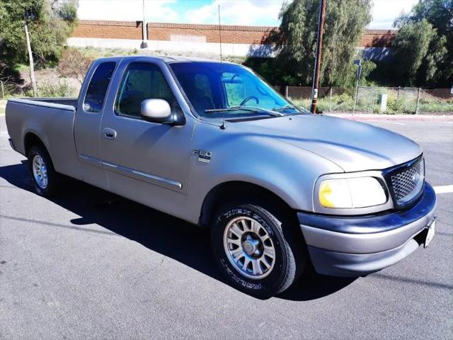 2002 Ford F-150 Base