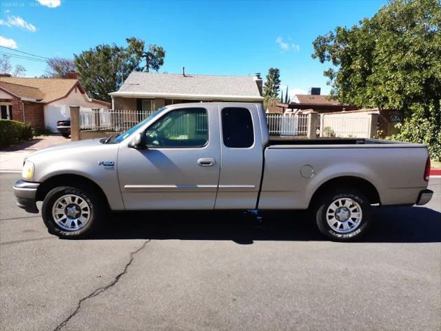 2002 Ford F-150 Base