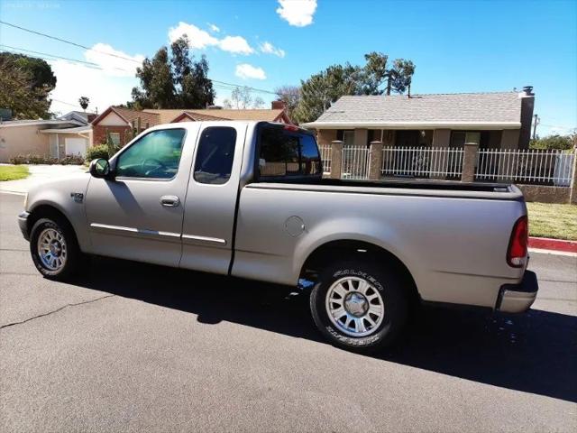 2002 Ford F-150 Base