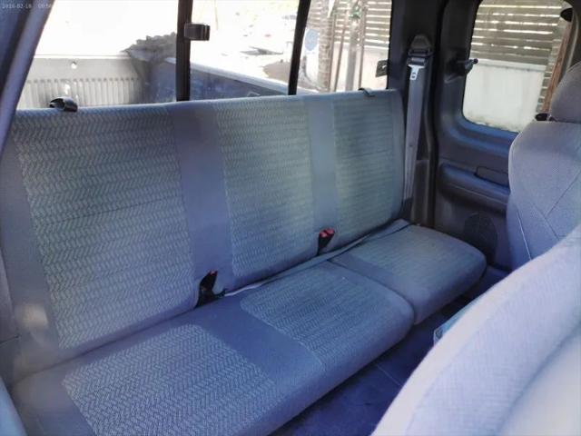 2002 Ford F-150 Base