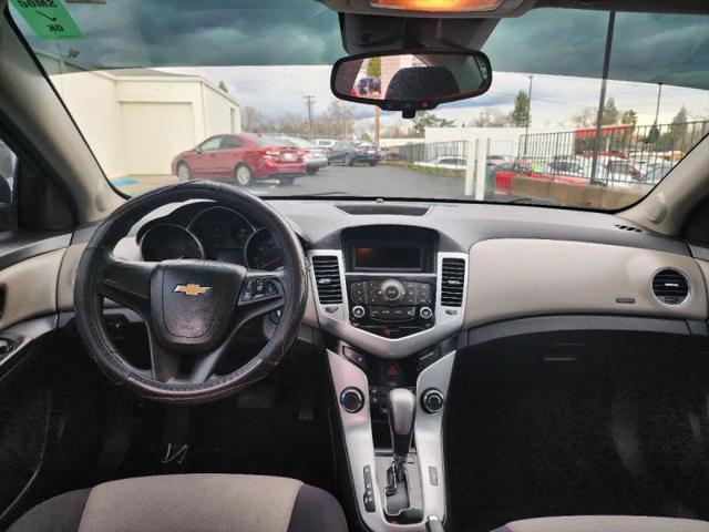 2014 Chevrolet Cruze LS Auto