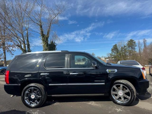 2012 Cadillac Escalade Hybrid Standard