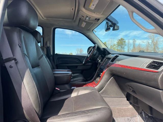 2012 Cadillac Escalade Hybrid Standard