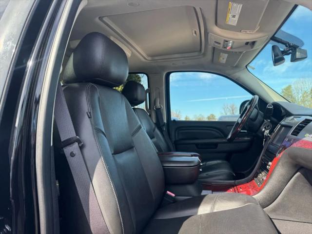 2012 Cadillac Escalade Hybrid Standard