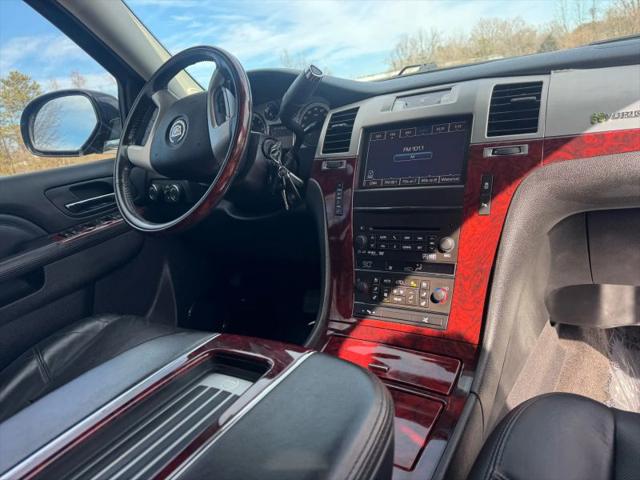 2012 Cadillac Escalade Hybrid Standard