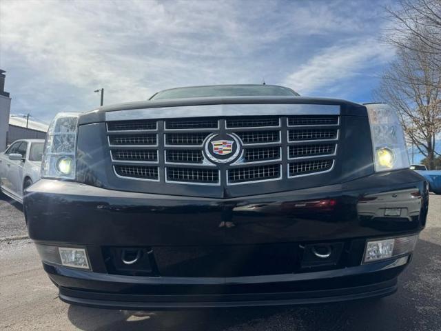 2012 Cadillac Escalade Hybrid Standard