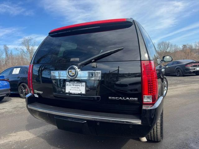 2012 Cadillac Escalade Hybrid Standard