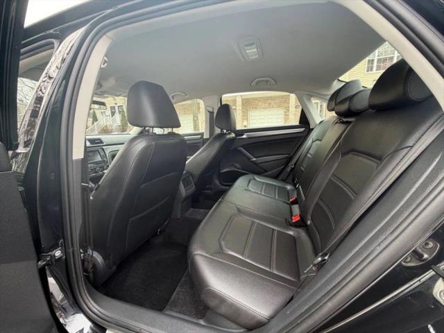 2017 Volkswagen Passat 1.8T R-Line