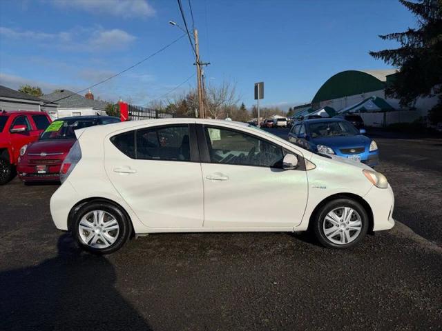 2013 Toyota Prius c Two