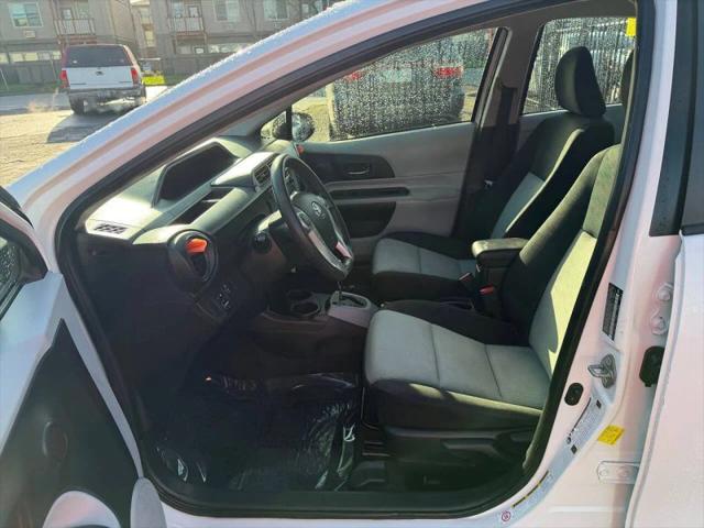 2013 Toyota Prius c Two