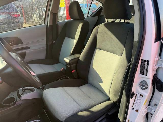 2013 Toyota Prius c Two