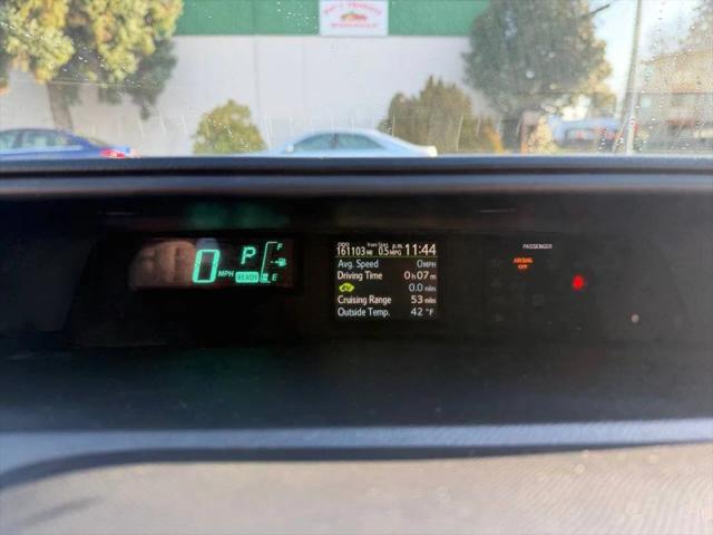 2013 Toyota Prius c Two