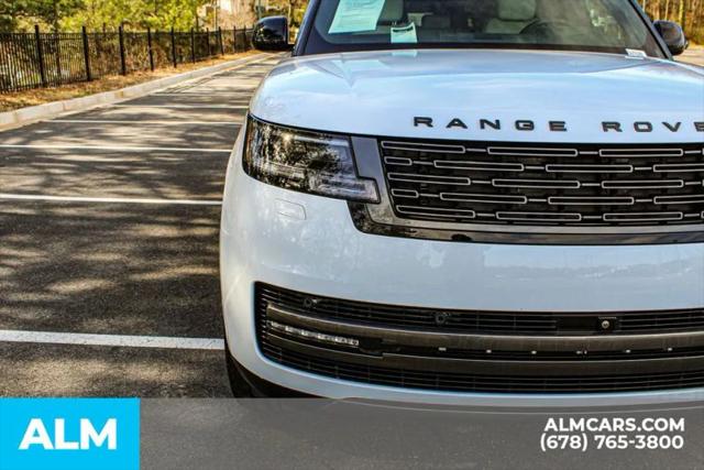 2025 Land Rover Range Rover P400 SE 7 Seat