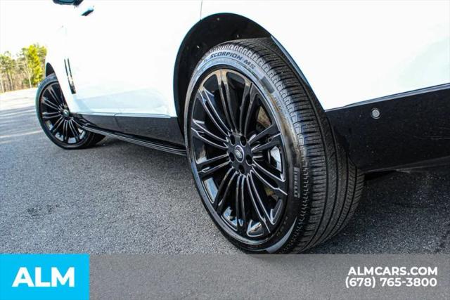 2025 Land Rover Range Rover P400 SE 7 Seat