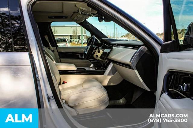 2025 Land Rover Range Rover P400 SE 7 Seat