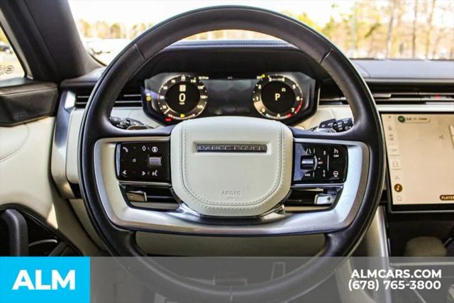 2025 Land Rover Range Rover P400 SE 7 Seat