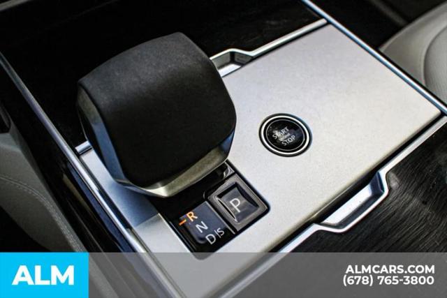 2025 Land Rover Range Rover P400 SE 7 Seat