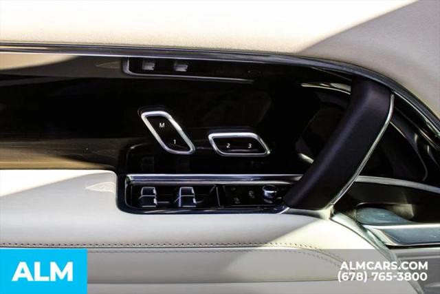 2025 Land Rover Range Rover P400 SE 7 Seat
