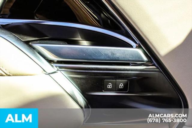 2025 Land Rover Range Rover P400 SE 7 Seat