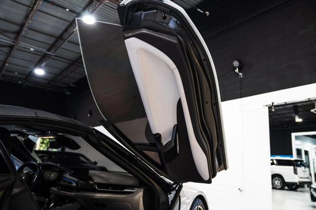 2019 BMW i8 Base