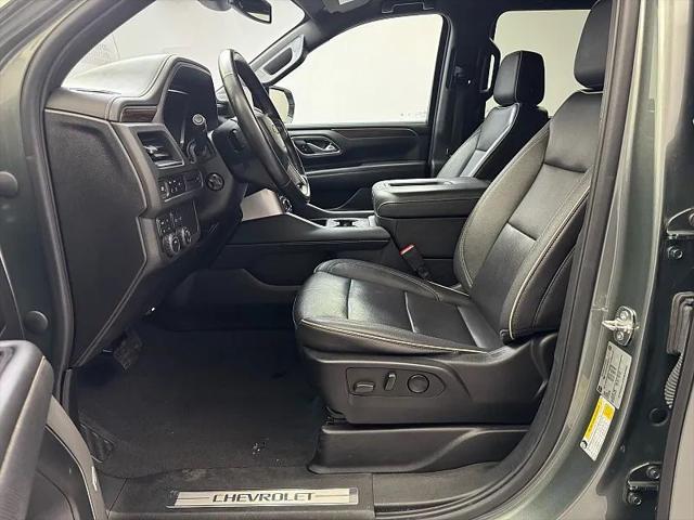 2023 Chevrolet Suburban 4WD Premier