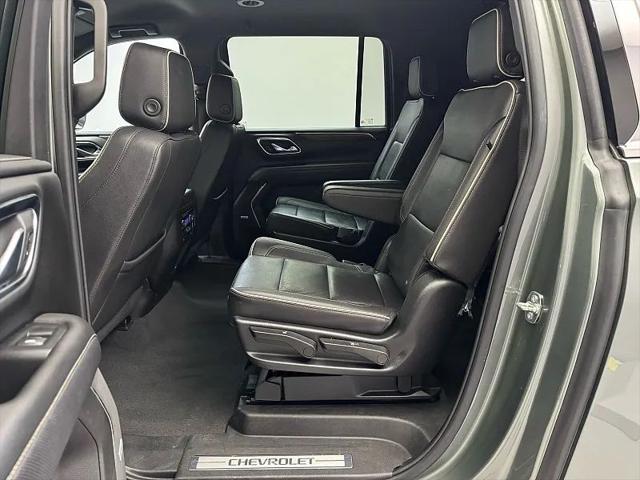 2023 Chevrolet Suburban 4WD Premier