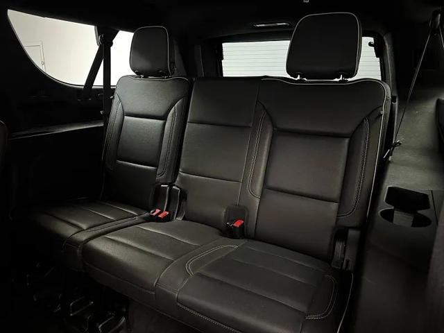 2023 Chevrolet Suburban 4WD Premier