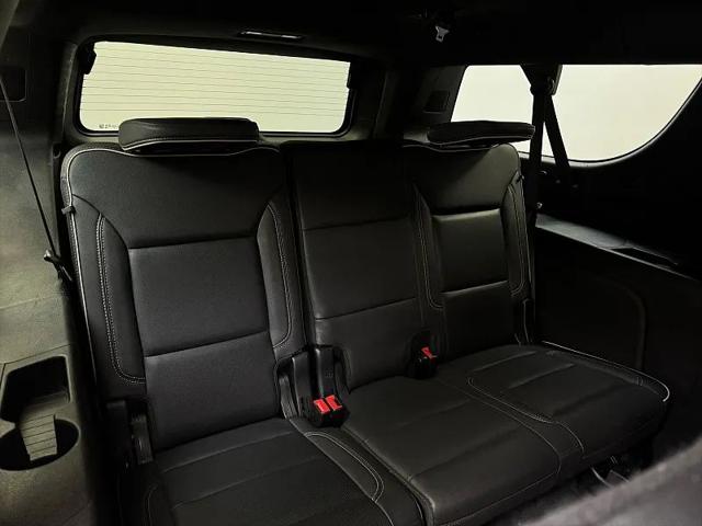 2023 Chevrolet Suburban 4WD Premier