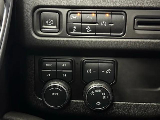 2023 Chevrolet Suburban 4WD Premier