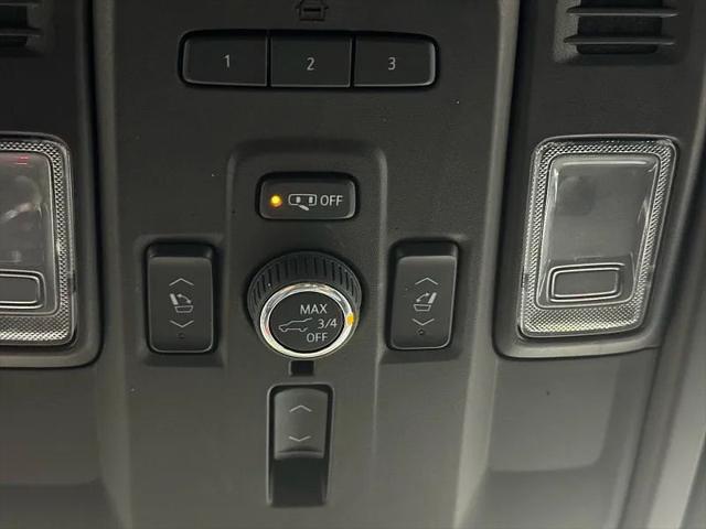 2023 Chevrolet Suburban 4WD Premier