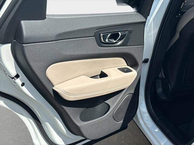 2026 Volvo XC60 B5 Core