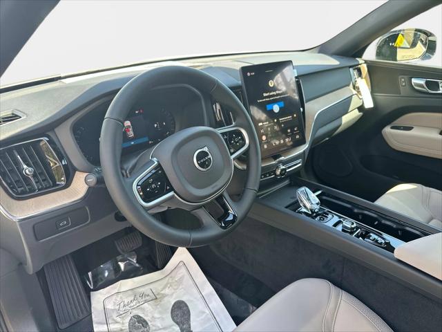 2026 Volvo XC60 B5 Core