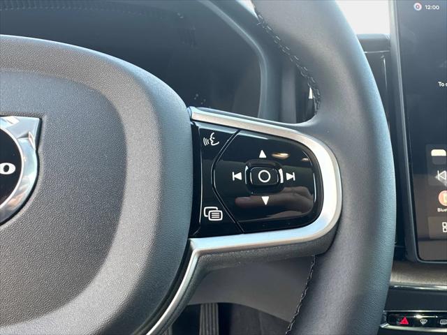 2026 Volvo XC60 B5 Core