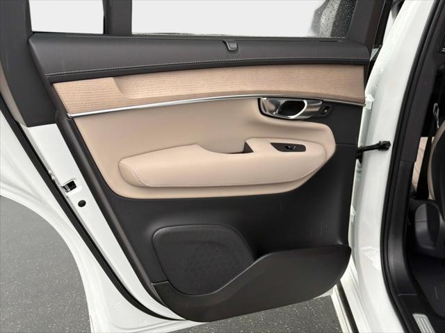 2026 Volvo XC90 Ultra, B6 AWD Gas (mild hybrid), Gasoline, Bright, 7 Seats