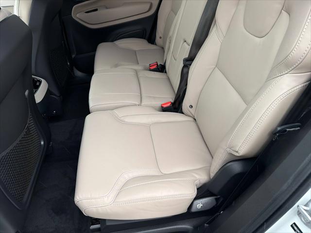 2026 Volvo XC90 Ultra, B6 AWD Gas (mild hybrid), Gasoline, Bright, 7 Seats