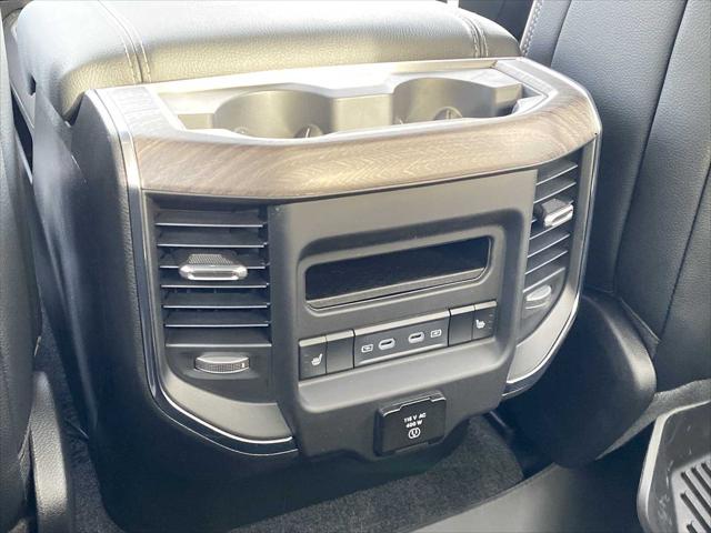 2026 Ram 1500 Laramie Crew Cab 4x4 5'7" Box