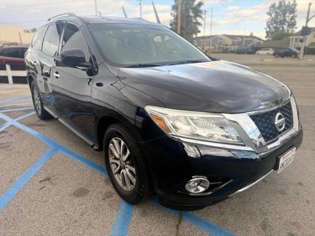 2016 Nissan Pathfinder SV