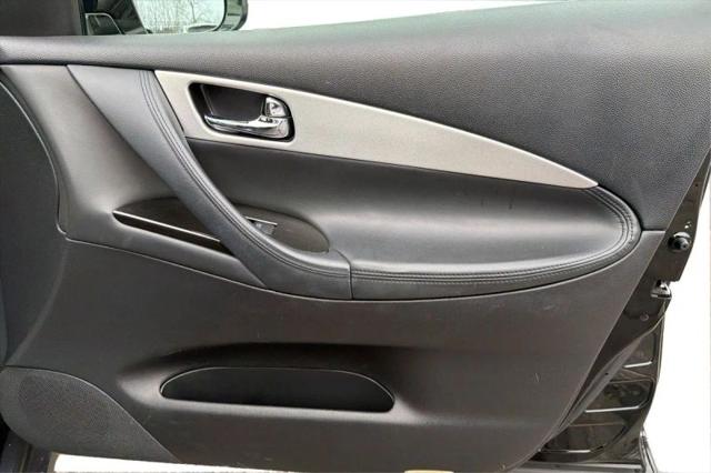 2017 INFINITI QX50 Base