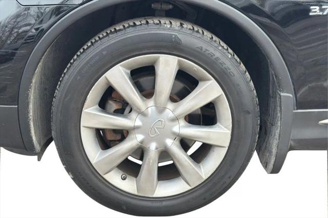 2017 INFINITI QX50 Base