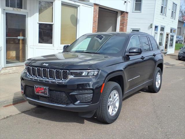 2025 Jeep Grand Cherokee Laredo 4x4