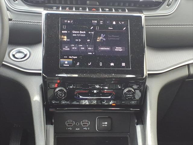 2025 Jeep Grand Cherokee Laredo 4x4