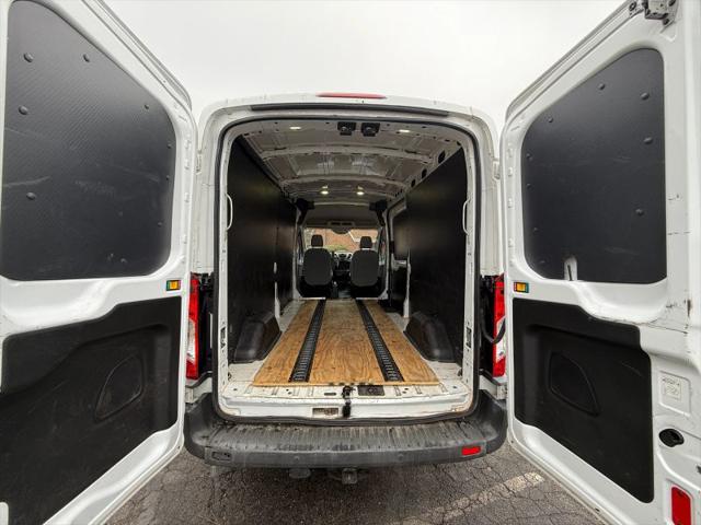 2015 Ford Transit Medium Roof w/Sliding Side Door