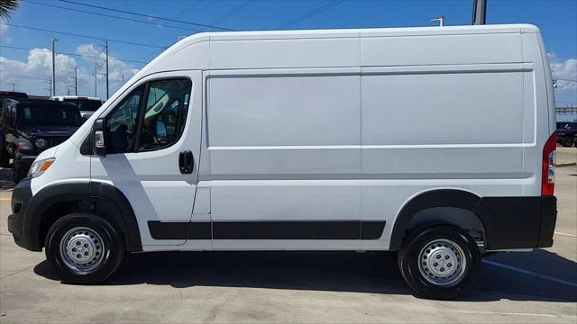 2026 Ram ProMaster Cargo Van Tradesman High Roof 136" WB w/Pass Seat