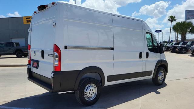 2026 Ram ProMaster Cargo Van Tradesman High Roof 136" WB w/Pass Seat