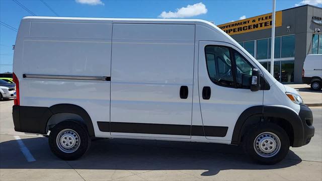 2026 Ram ProMaster Cargo Van Tradesman High Roof 136" WB w/Pass Seat