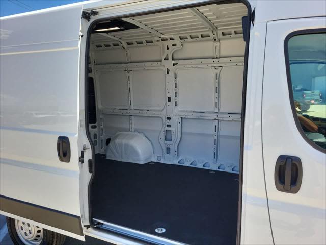 2026 Ram ProMaster Cargo Van Tradesman High Roof 136" WB w/Pass Seat